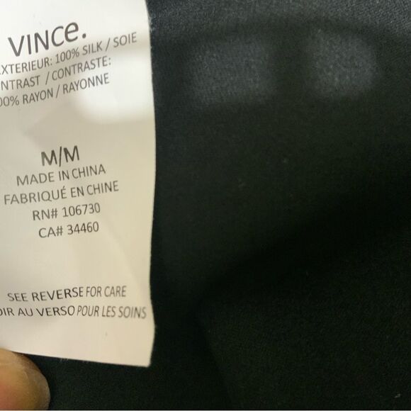 Vince black 100% silk sleeveless top size medium. - Picture 8 of 8